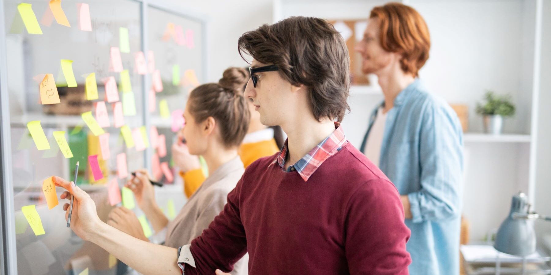 Neue Führungskräfte-Schulungen mit sicheren Terminen – Neue Online Seminare für Führungskräfte von der Einarbeitung bis zum Kündigungsgespräch